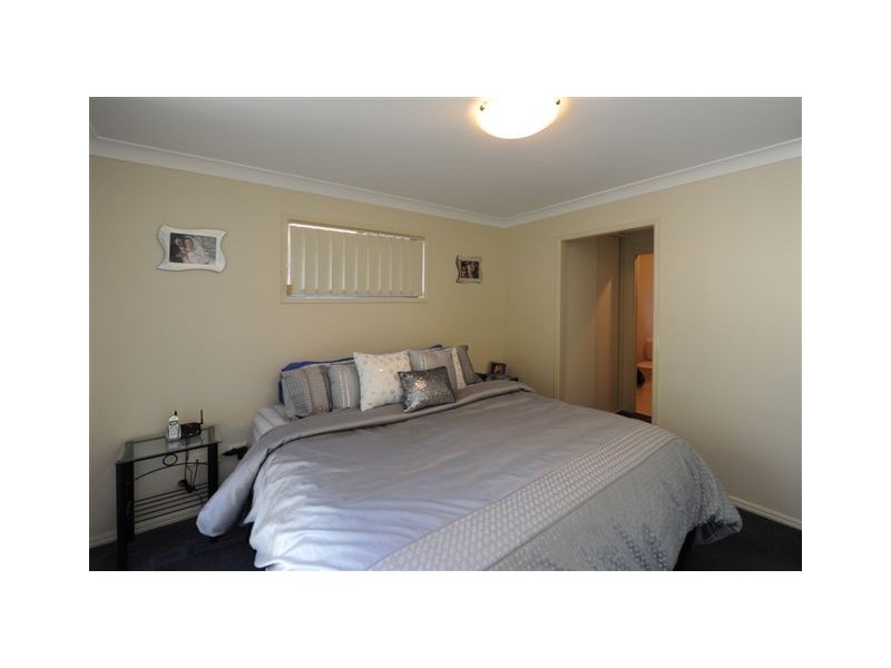 2/24 Fay Court, Kearneys Spring QLD 4350