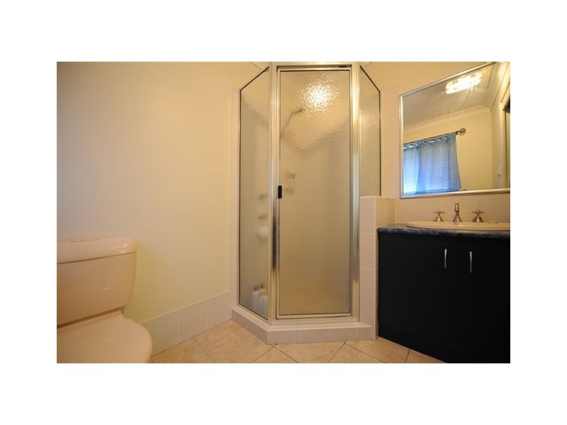 2/24 Fay Court, Kearneys Spring QLD 4350