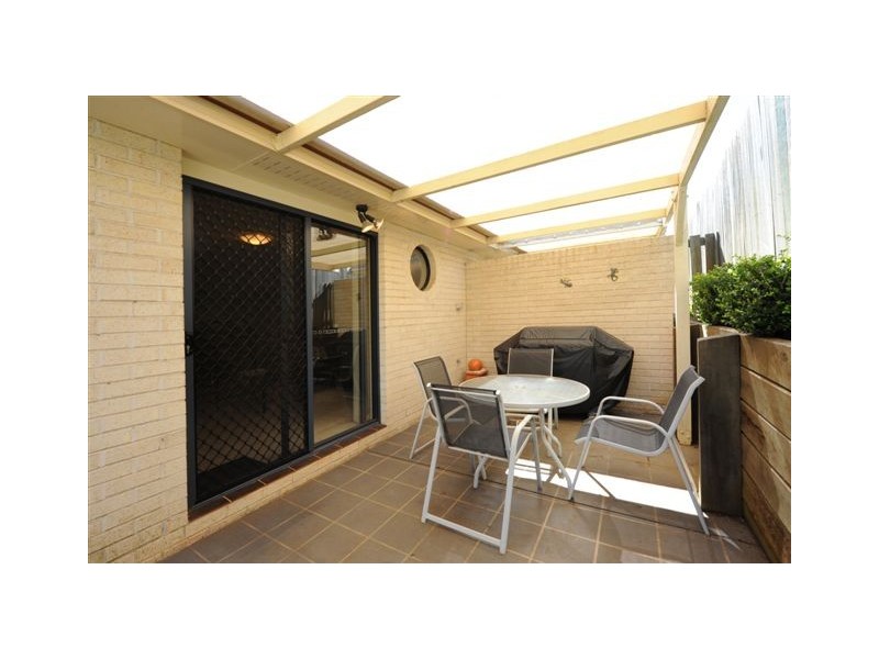 2/24 Fay Court, Kearneys Spring QLD 4350