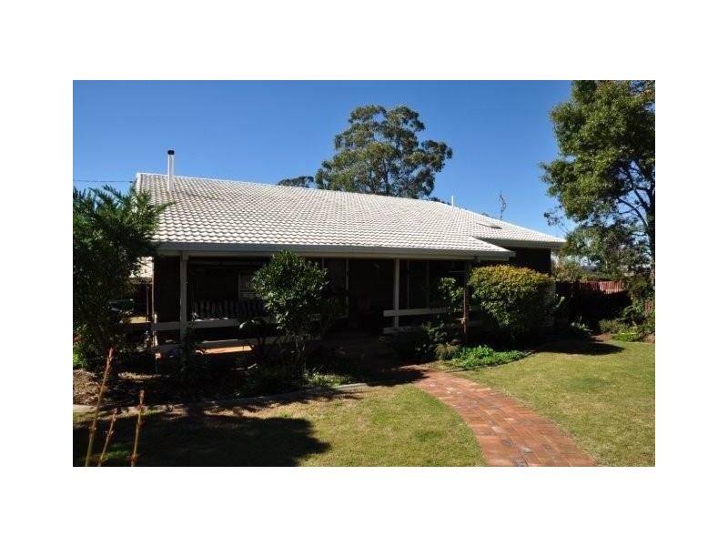 24 Bingara Street, Mount Lofty QLD 4350