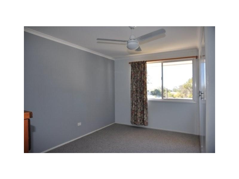 24 Bingara Street, Mount Lofty QLD 4350