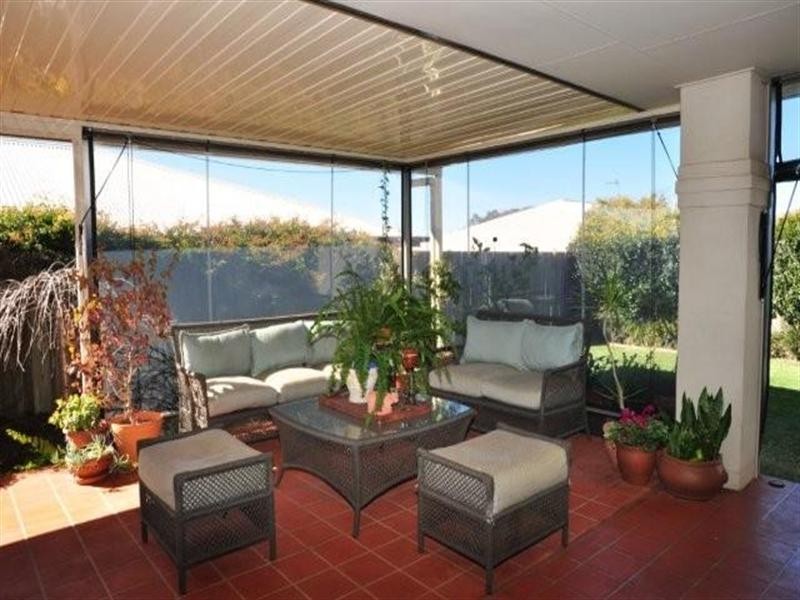 22 Barton Street, Middle Ridge QLD 4350