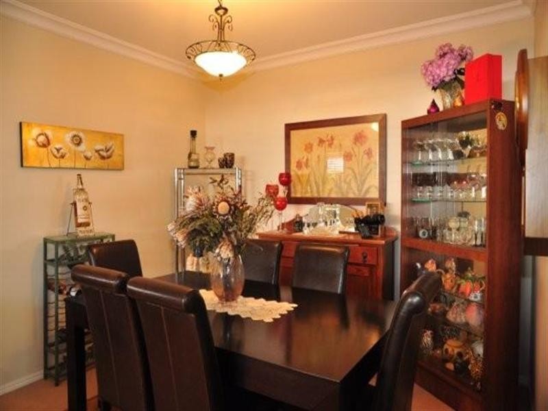 22 Barton Street, Middle Ridge QLD 4350