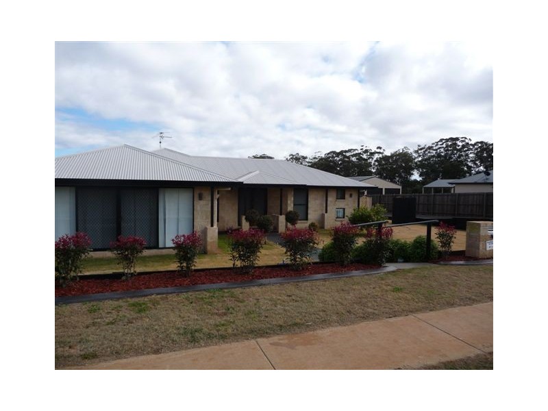 46 Holly Avenue, Highfields QLD 4352