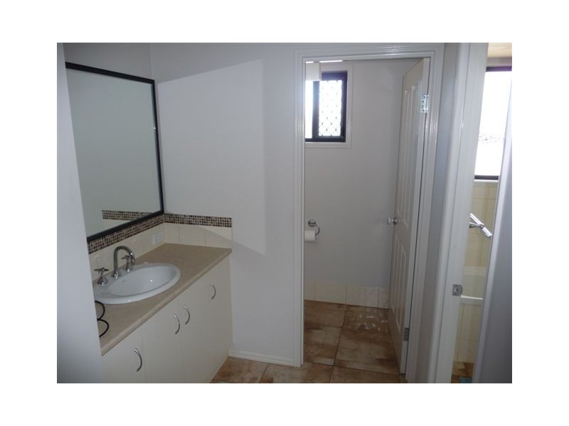 46 Holly Avenue, Highfields QLD 4352