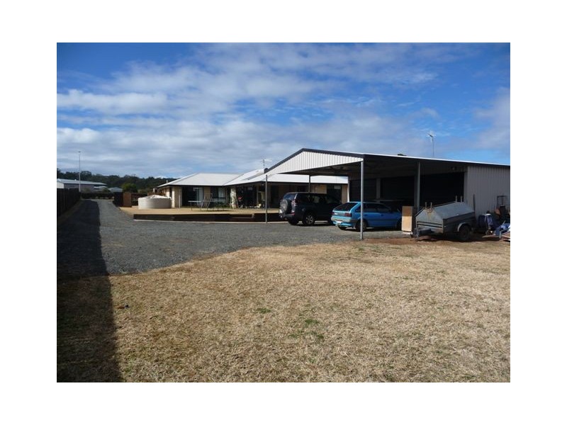 46 Holly Avenue, Highfields QLD 4352