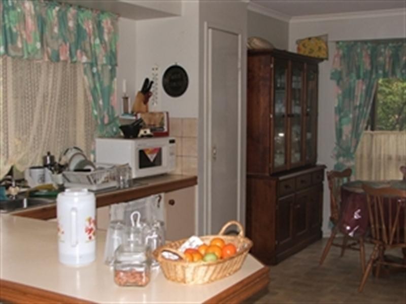 348 West Street, Kearneys Spring QLD 4350