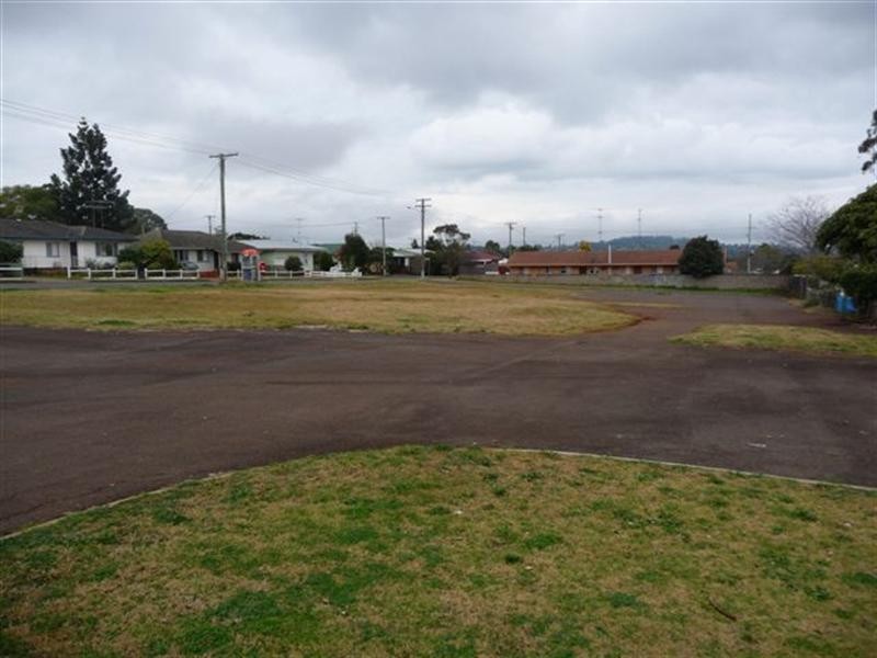 10 Fitzpatrick Street, Wilsonton QLD 4350