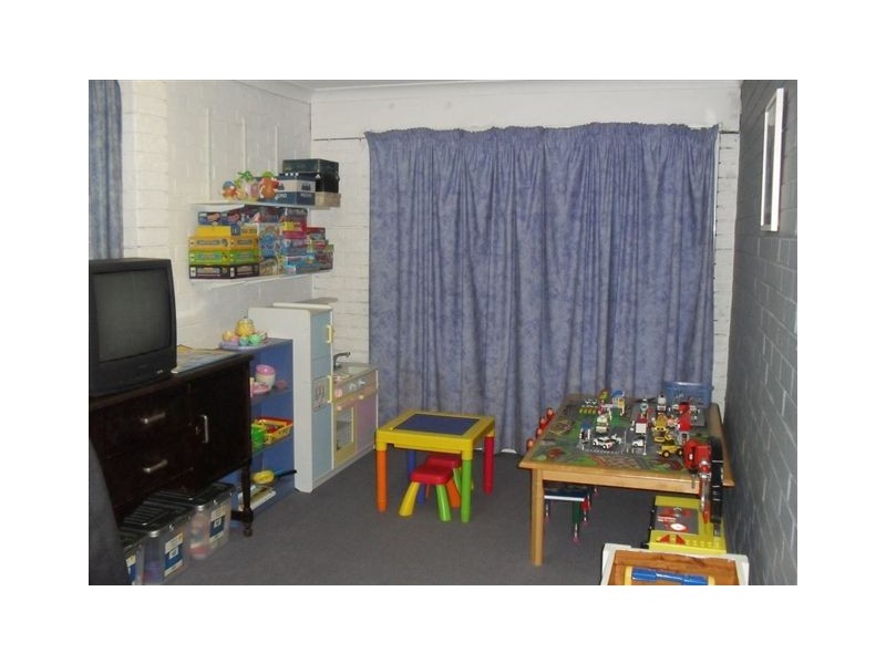 8 Dunemann Street, Kearneys Spring QLD 4350