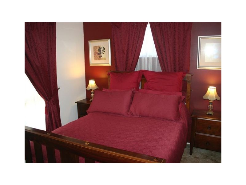 8 Dunemann Street, Kearneys Spring QLD 4350