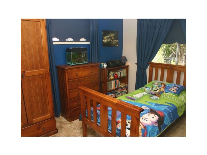 8 Dunemann Street, Kearneys Spring QLD 4350