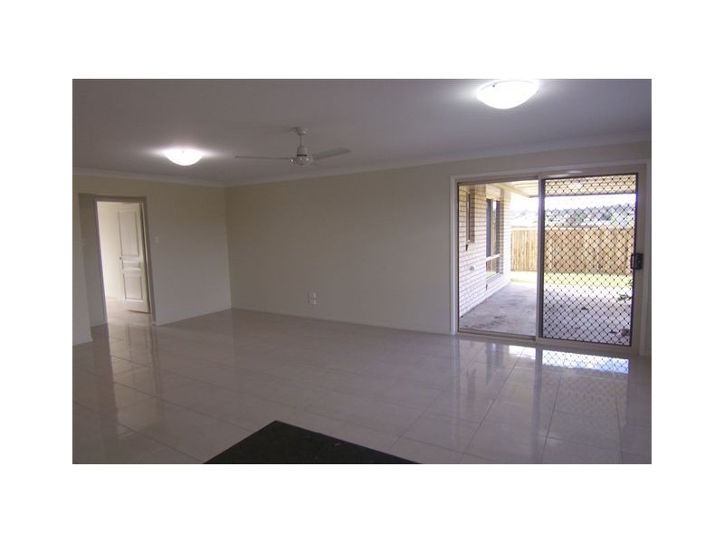 2 Sandalwood Drive, Glenvale QLD 4350