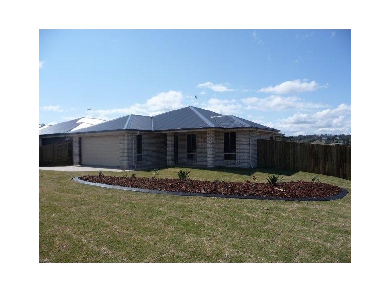 2 Sandalwood Drive, Glenvale QLD 4350