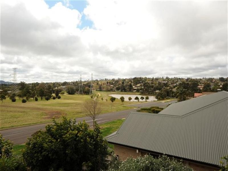 14 Cortess Street, Kearneys Spring QLD 4350