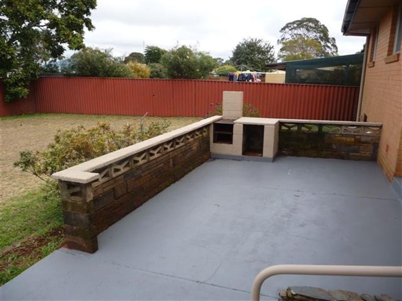 18 Friend Street, Harristown QLD 4350
