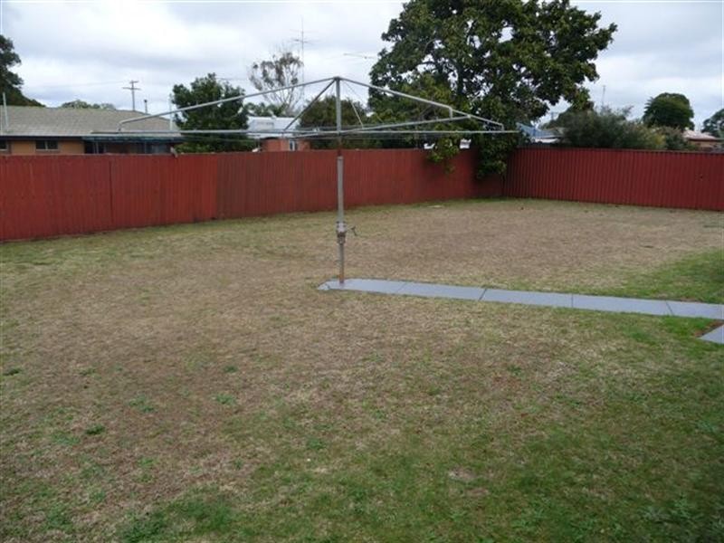 18 Friend Street, Harristown QLD 4350