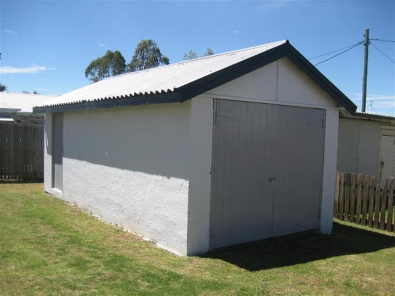 7 Derwak Street, Harristown QLD 4350