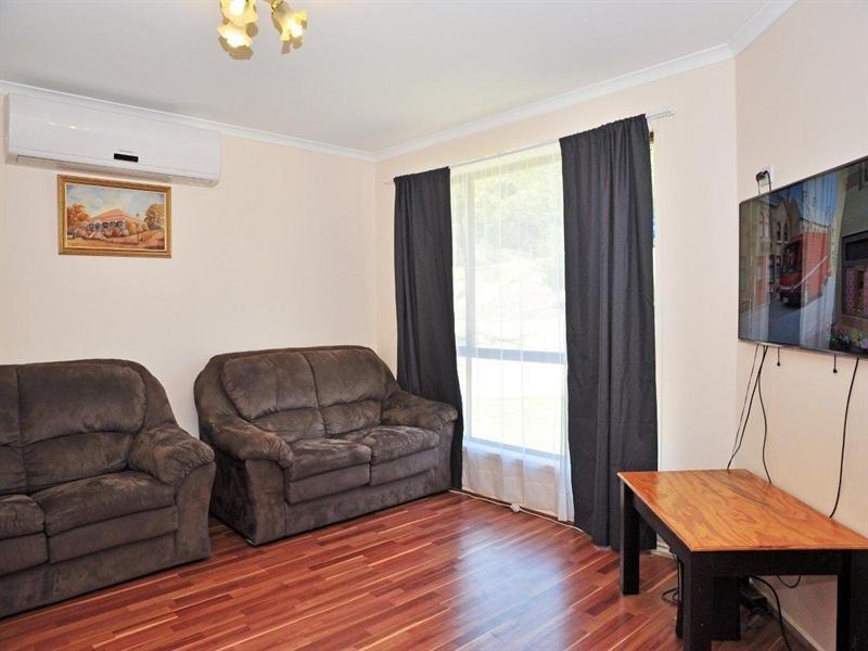 9 Redlands Drive, Gowrie Junction QLD 4352