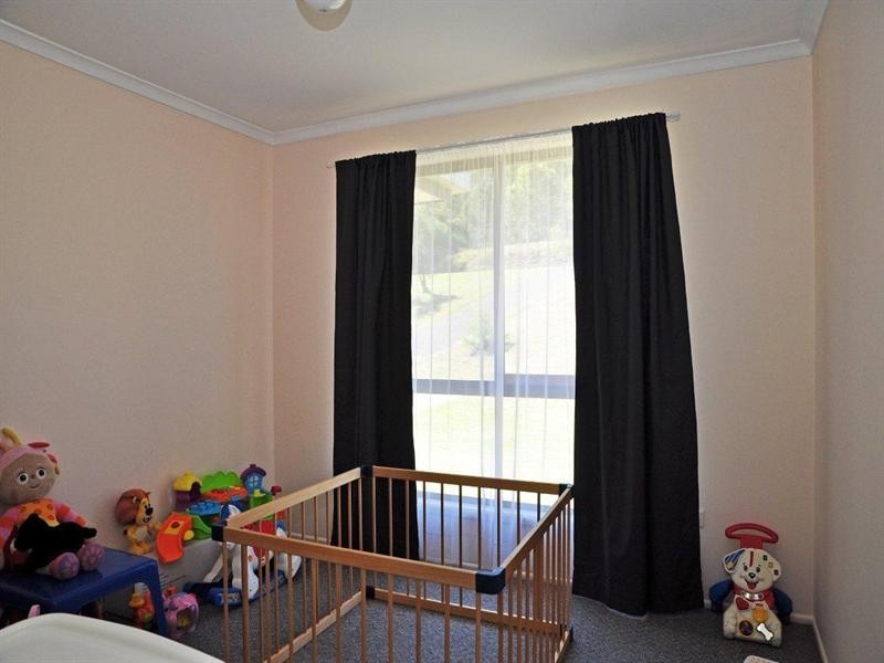 9 Redlands Drive, Gowrie Junction QLD 4352