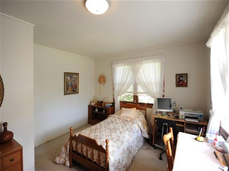 22 Knockator Crescent, Centenary Heights QLD 4350