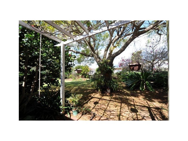 22 Knockator Crescent, Centenary Heights QLD 4350