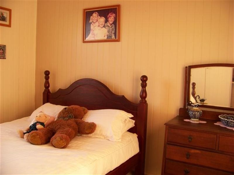 53 Jellicoe Street, Mount Lofty QLD 4350