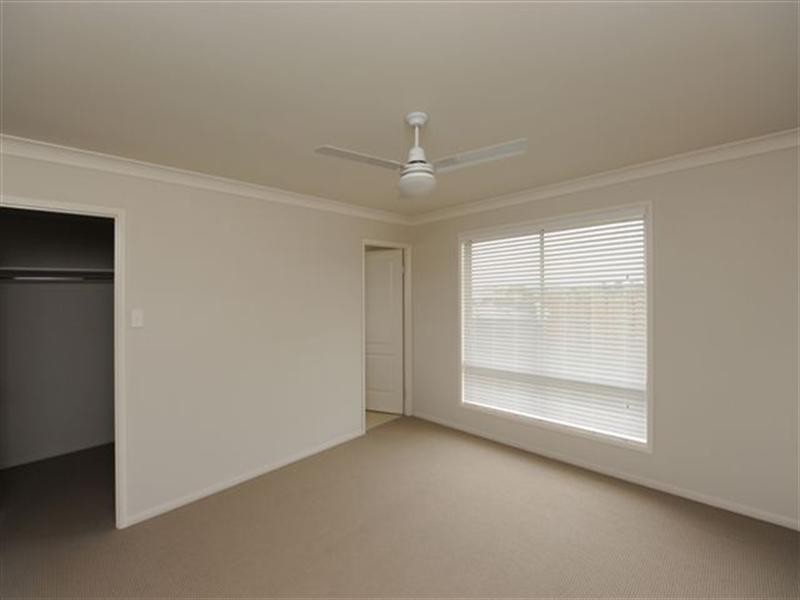 12 Highcourt Drive, Wilsonton Heights QLD 4350