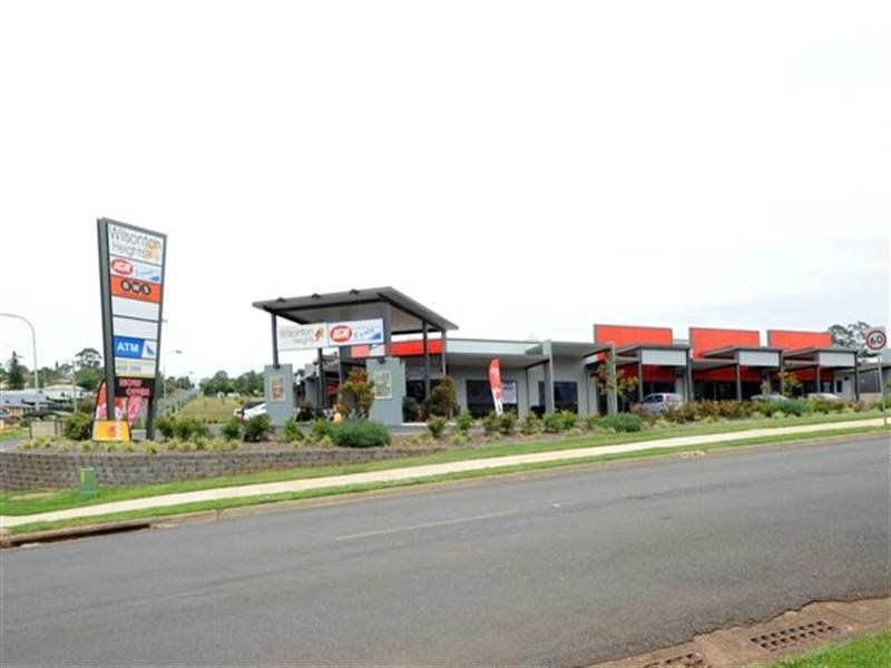 12 Highcourt Drive, Wilsonton Heights QLD 4350