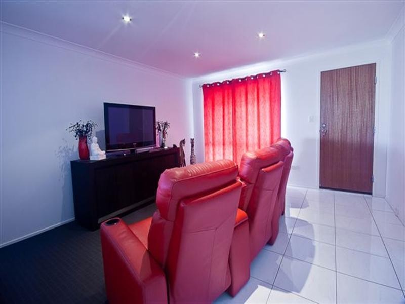17 Whitman Street, Westbrook QLD 4350