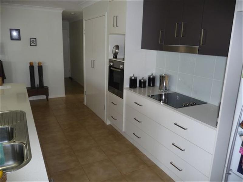 7 Campbell Drive, Highfields QLD 4352