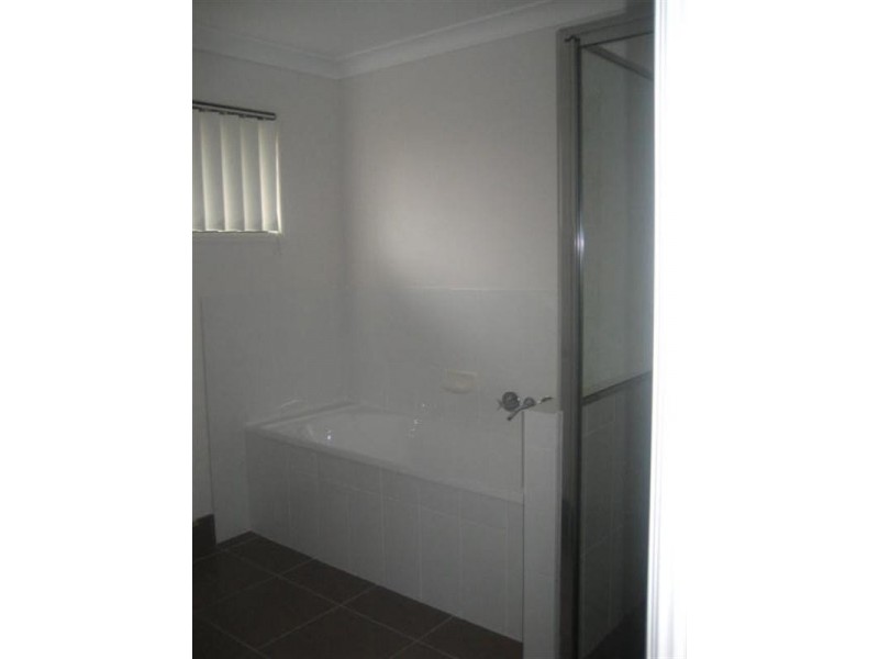 10 Balonne Drive, Glenvale QLD 4350