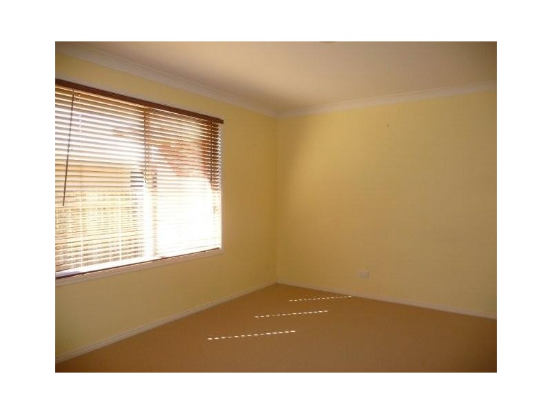 417 West Street, Darling Heights QLD 4350