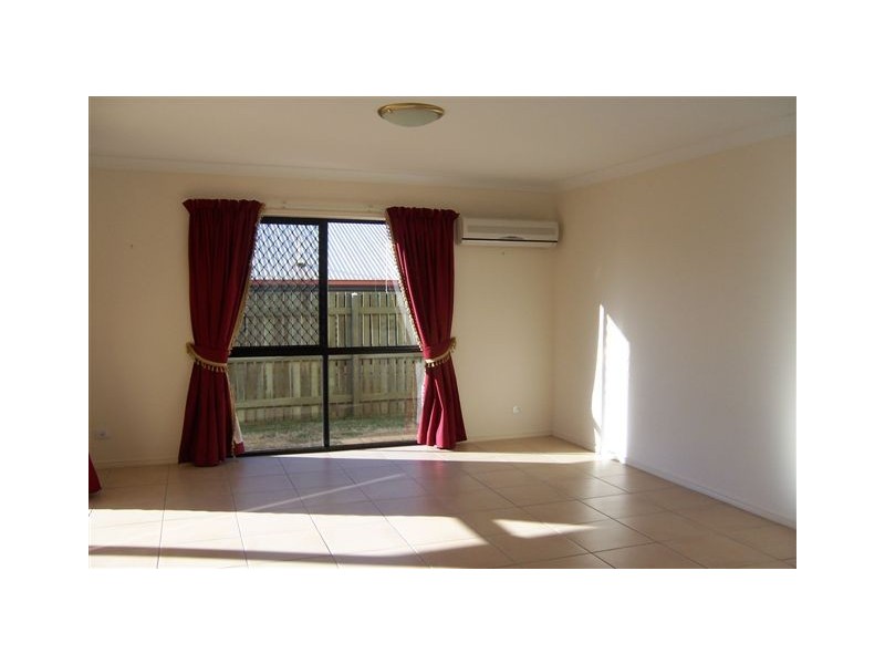 7 Barton Street, Middle Ridge QLD 4350