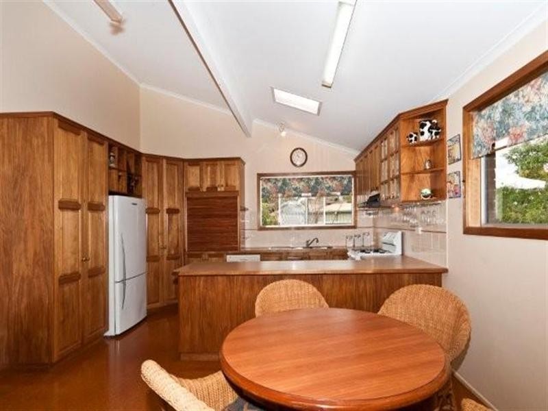 24 Bingara Street, Mount Lofty QLD 4350