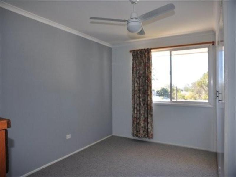 24 Bingara Street, Mount Lofty QLD 4350