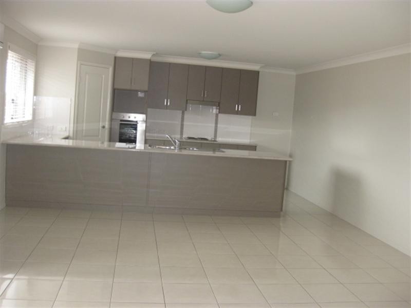 7 Latham Court, Wilsonton Heights QLD 4350