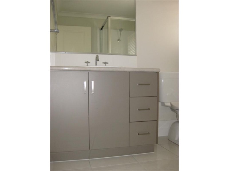 7 Latham Court, Wilsonton Heights QLD 4350