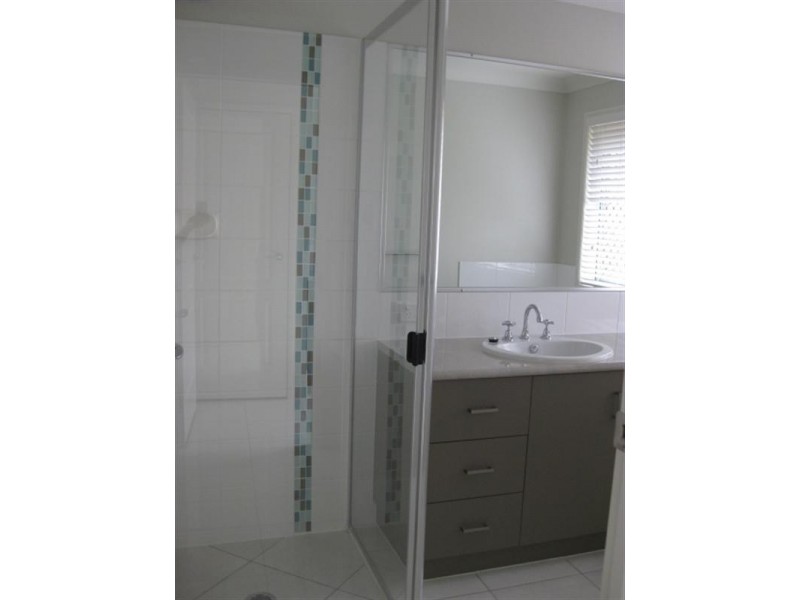 7 Latham Court, Wilsonton Heights QLD 4350