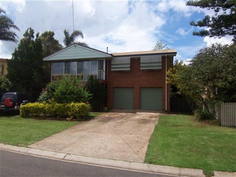 28 Stuart Street, Mount Lofty QLD 4350
