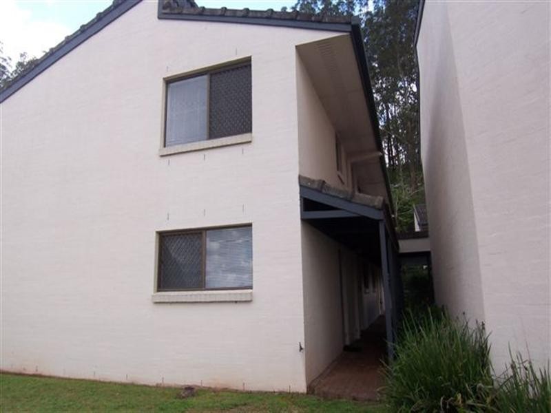 13/2 Benjamin Street, Mount Lofty QLD 4350