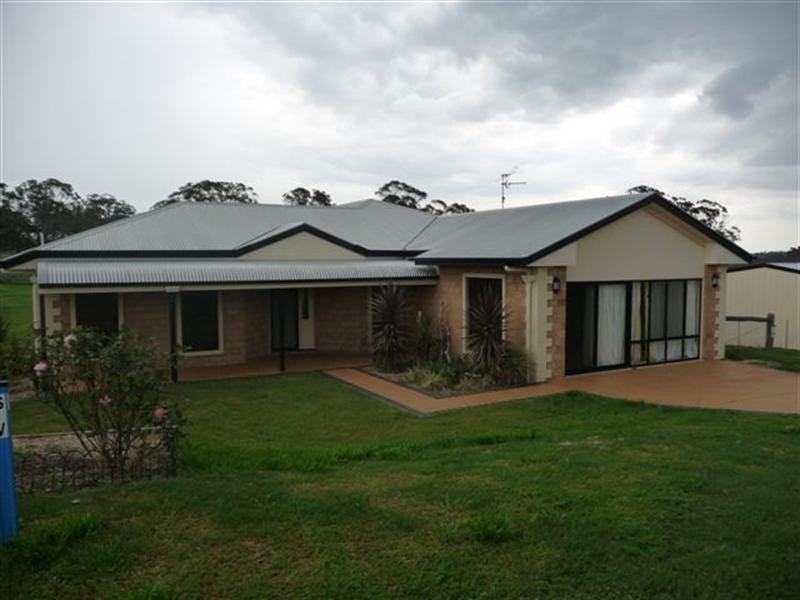 5 Mercedes Drive, Highfields QLD 4352
