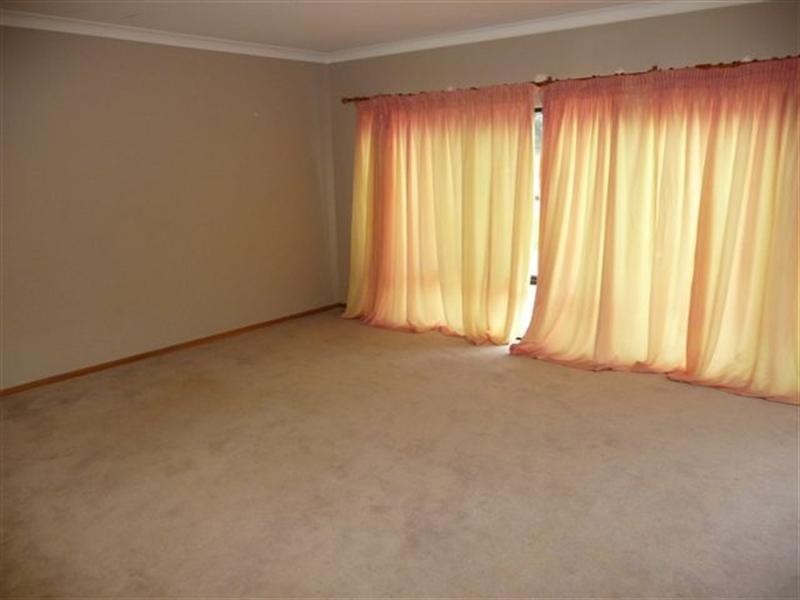 5 Mercedes Drive, Highfields QLD 4352