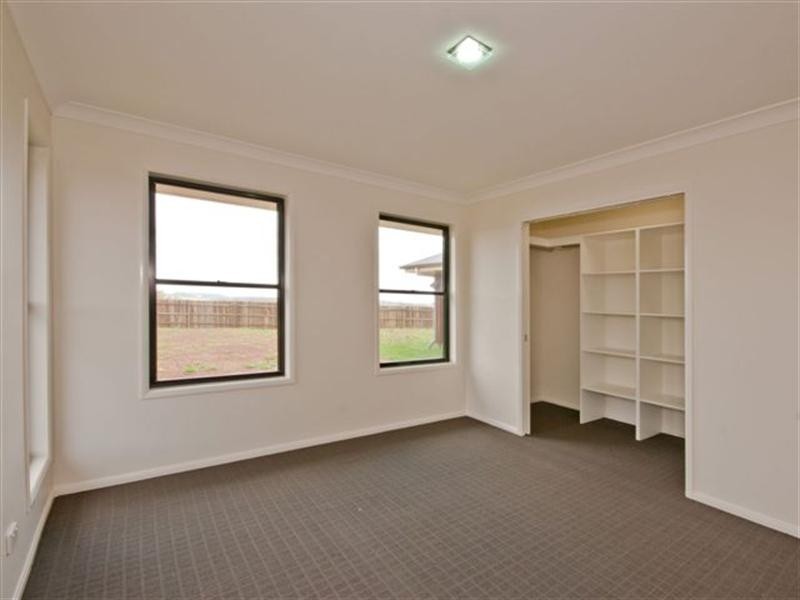 1 Hendra Court, Highfields QLD 4352