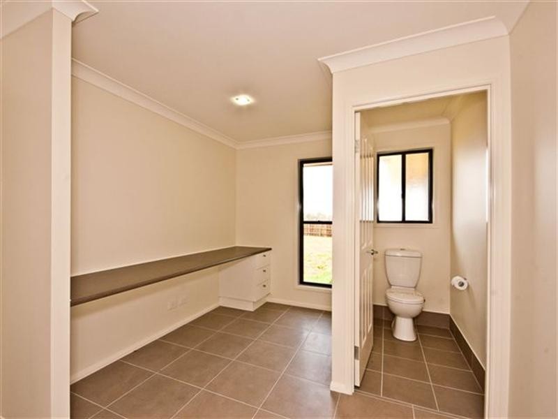 1 Hendra Court, Highfields QLD 4352