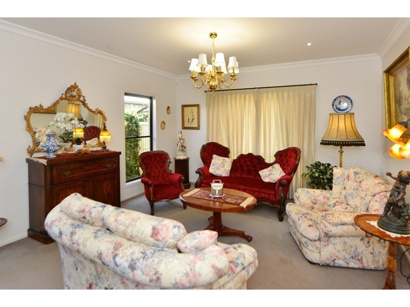 9 Ridgewood Drive, Kearneys Spring QLD 4350