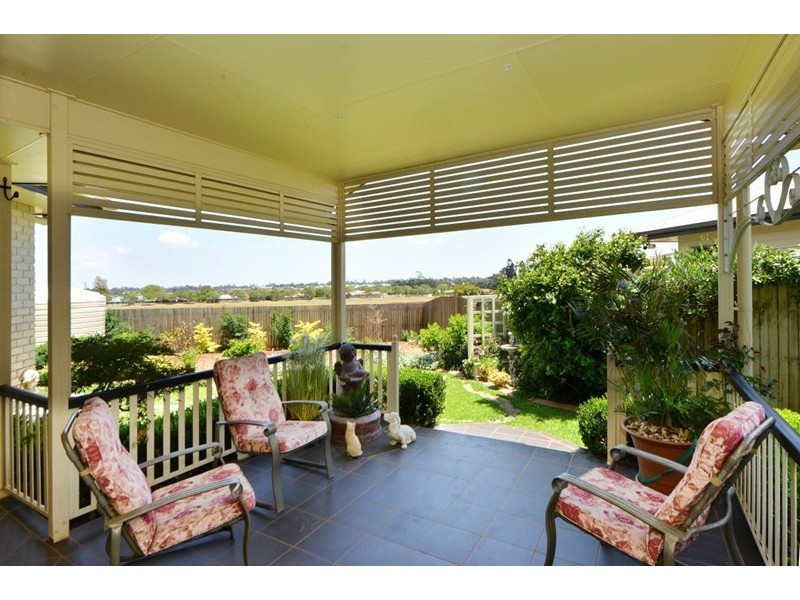 9 Ridgewood Drive, Kearneys Spring QLD 4350