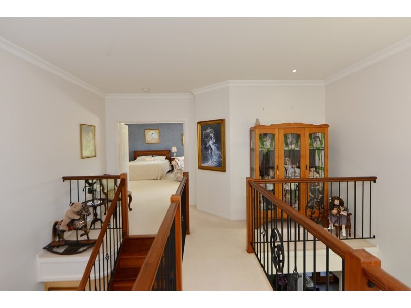 9 Ridgewood Drive, Kearneys Spring QLD 4350