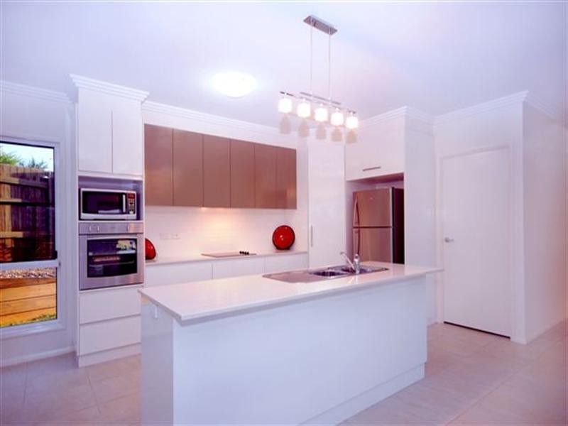 4 Joy Close, Highfields QLD 4352