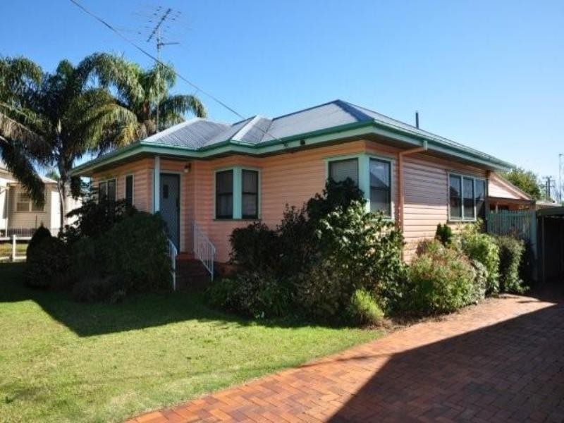 43 Butt Street, Harristown QLD 4350