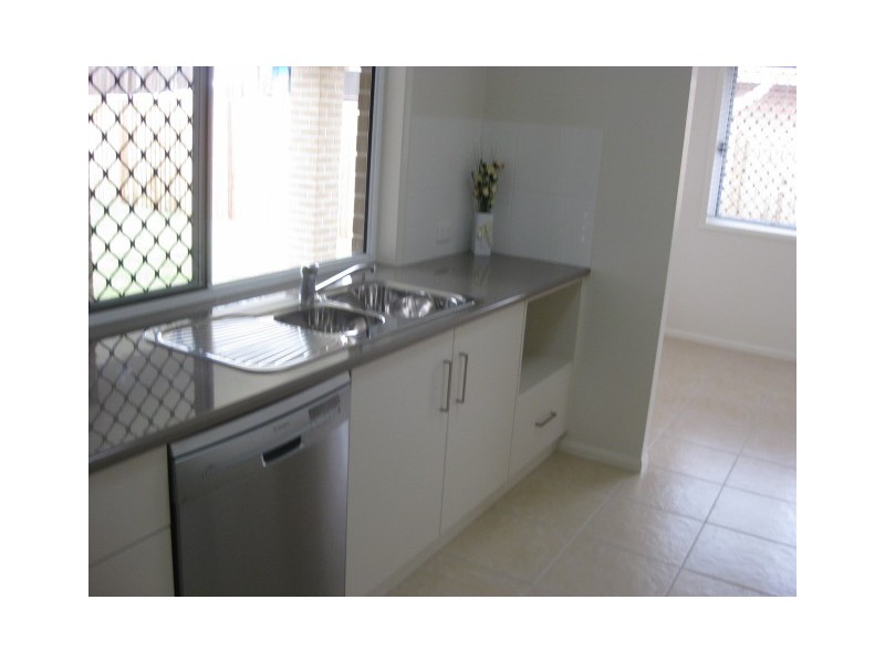 7 Kurrawa Court, Glenvale QLD 4350